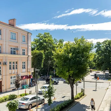 Great Location Апартамент Варна